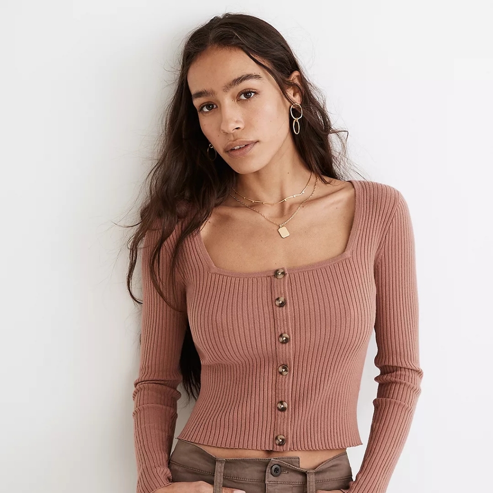 Rossesu square neck